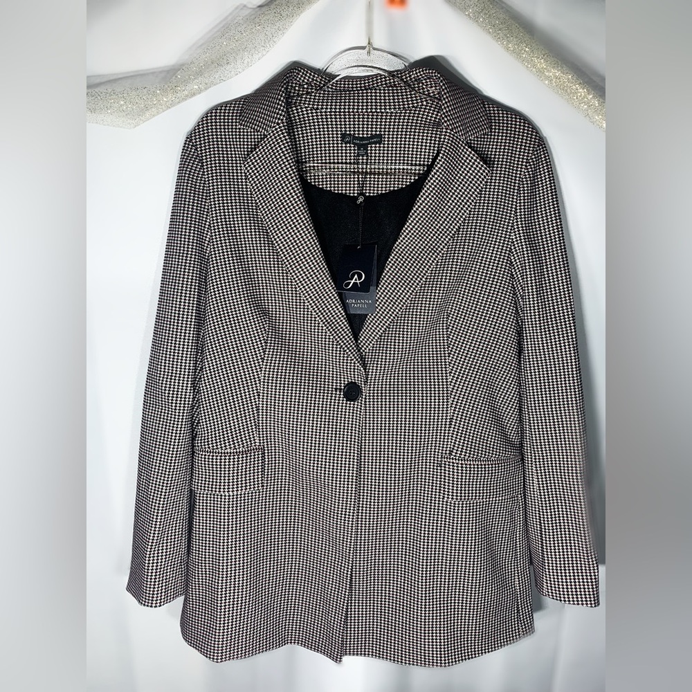 *AUTHENTIC* Adrianna Papell Blazer